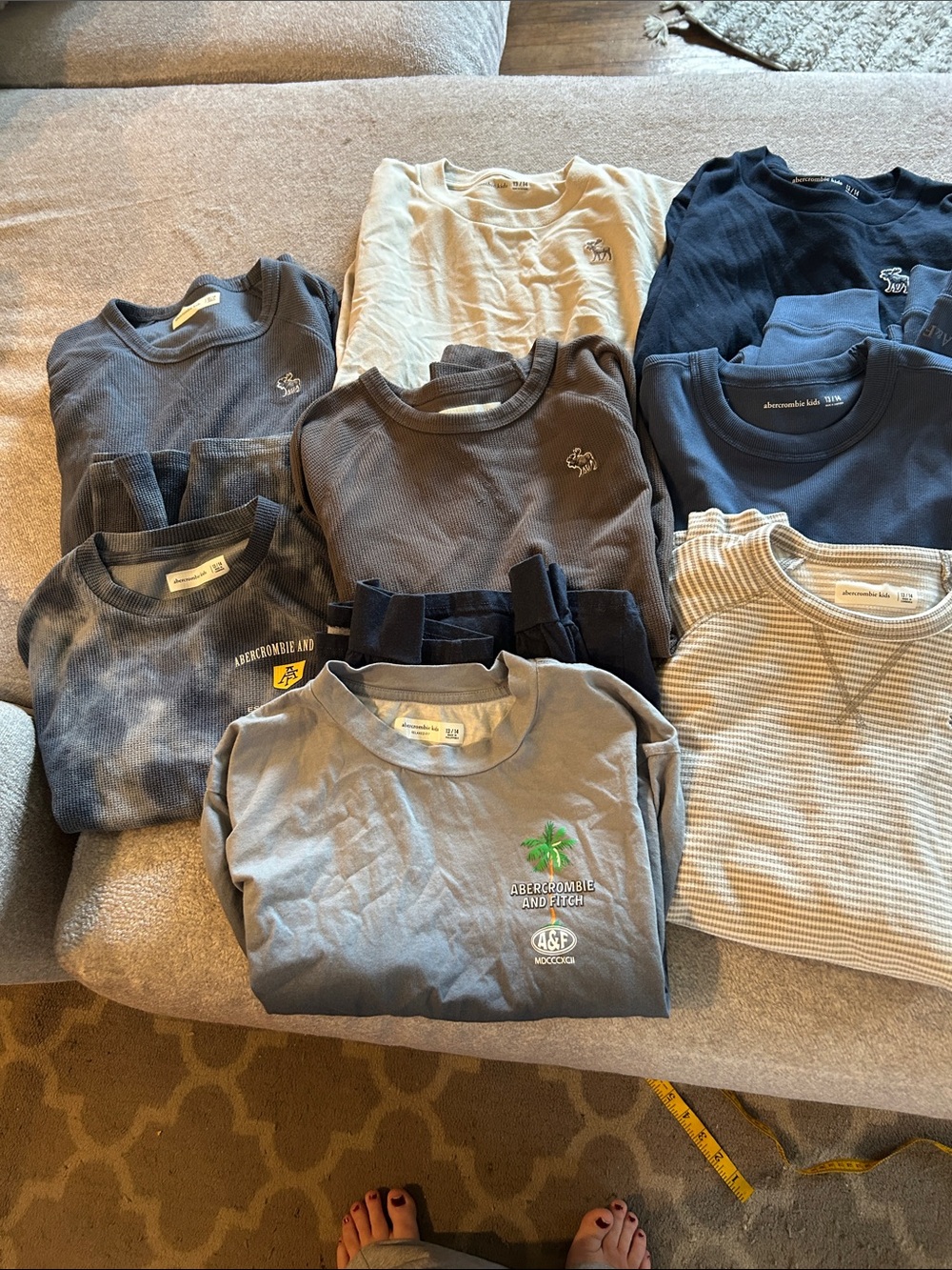 Bundle of 8 long sleeve boys Abercrombie shirts.